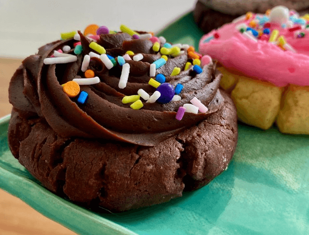 Crumbl Cookies por In Her Oven